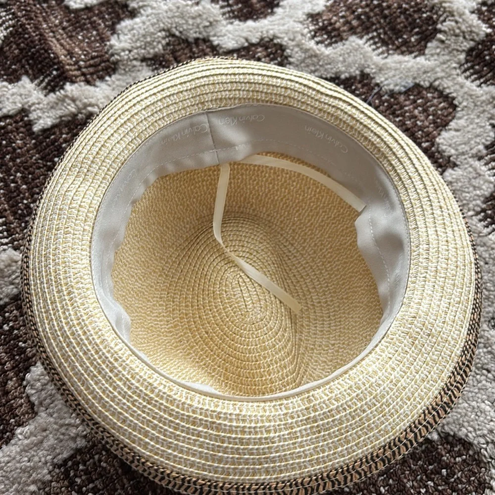 Calvin Klein Stylish Straw Fedora Hat